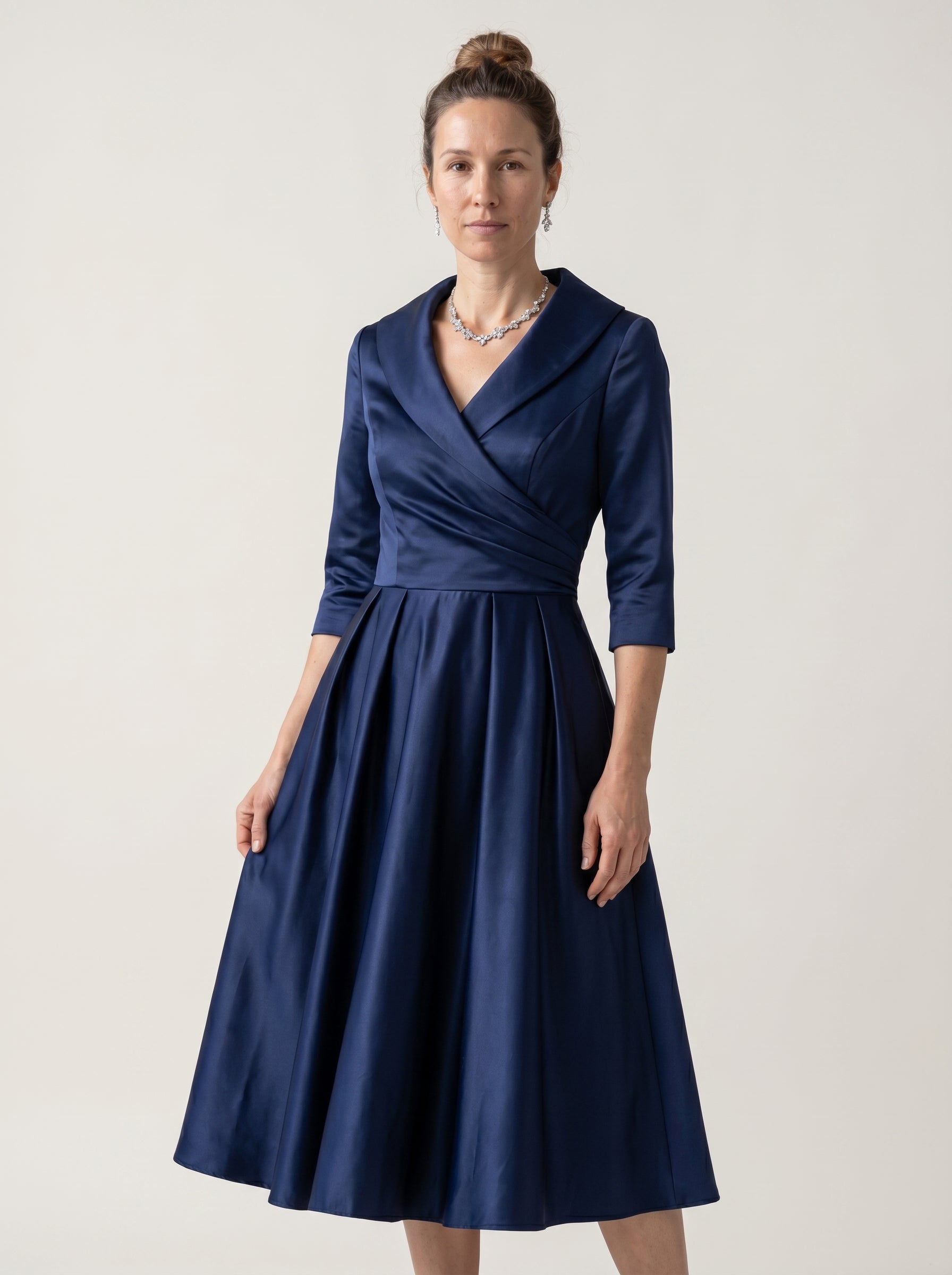 Vera | Elegant A-Line Midi Dress with Wrap V-Neck